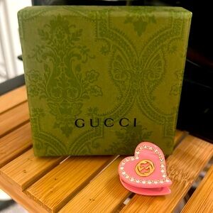 Gucci Resin Heart Mini Butterfly Clip